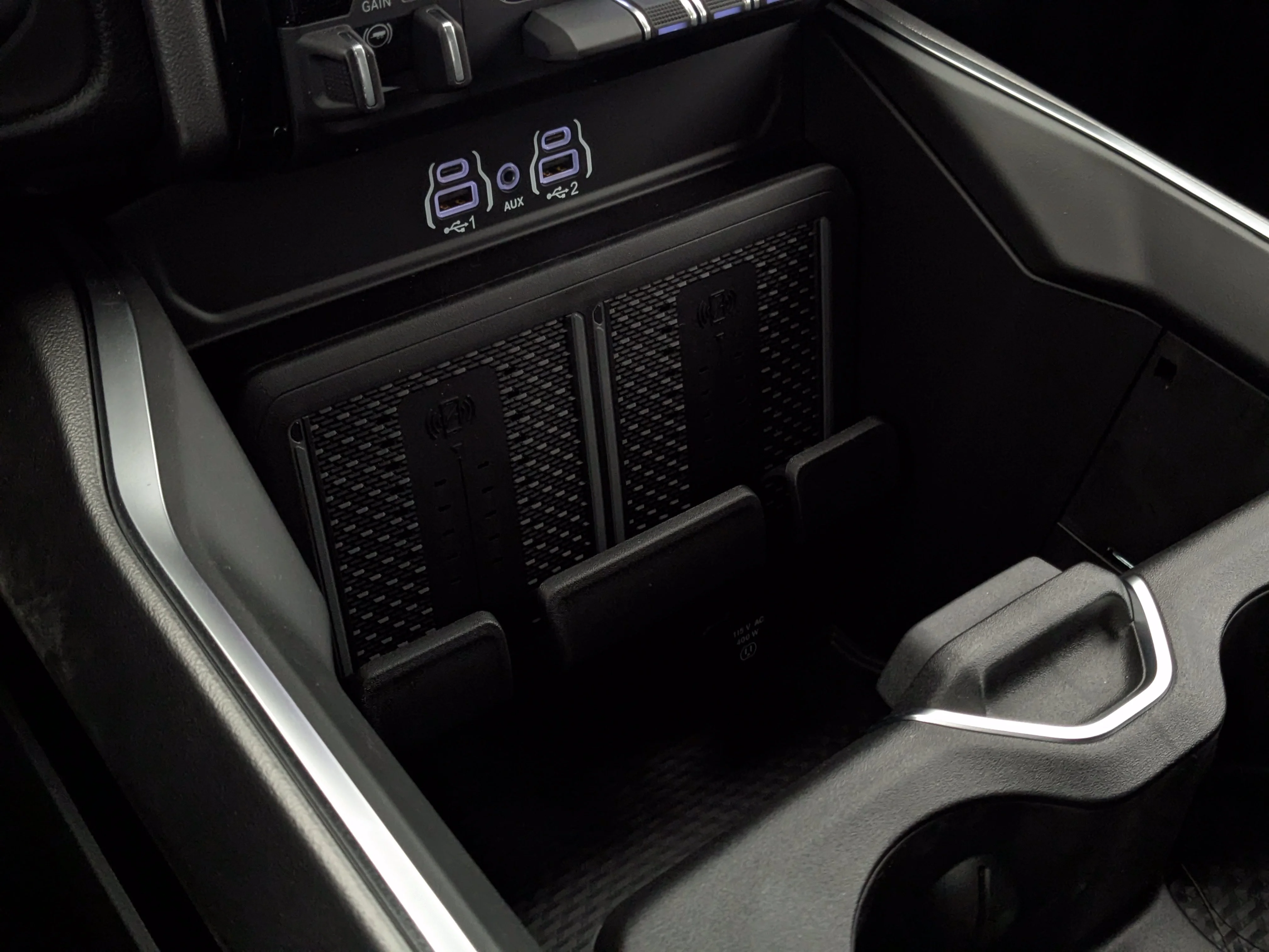New 2026 Blue RAM Big Horn - - 6.7L HO Diesel - 5th Wheel/Gooseneck Prep - Sport App Pkg - Nav - Cargo Cam & More! image 21
