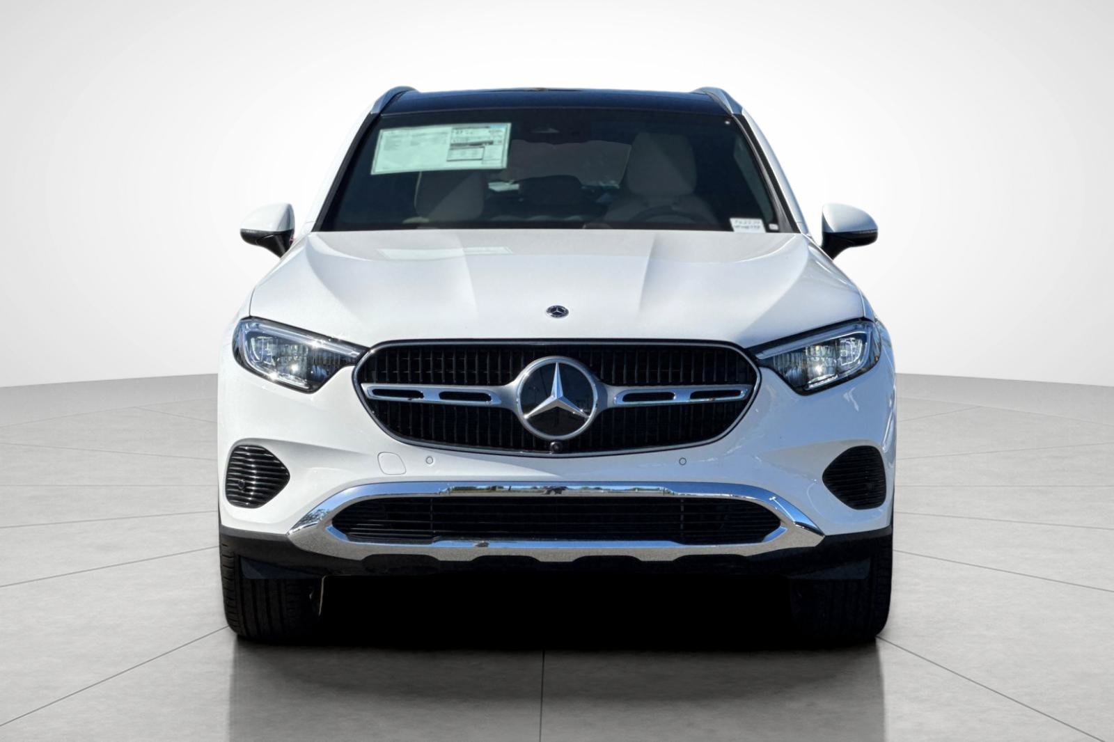 New 2027 Polar White Mercedes-Benz GLC 300 image 7