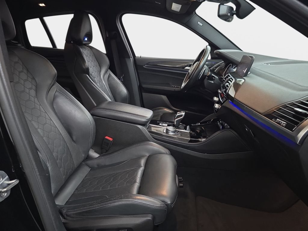 Used 2020 Black Sapphire Metallic BMW  image 10