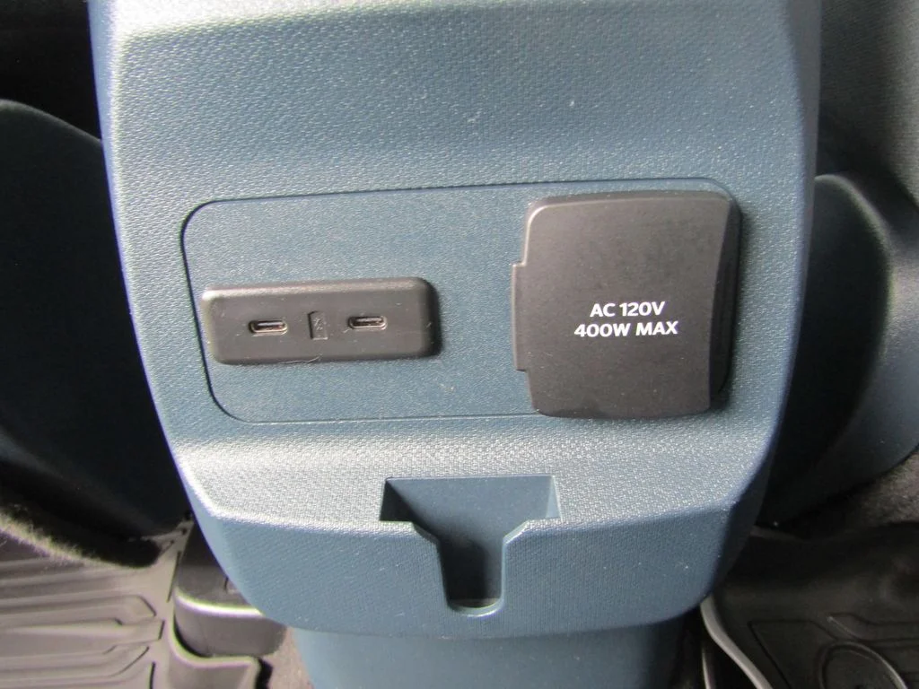 Used 2025 Green Ford XLT image 34