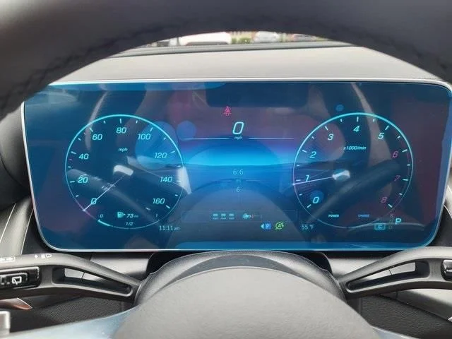 Used 2026 Gray Mercedes-Benz GLC 300 image 27