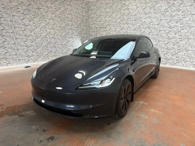 Used 2025 Stealth Gray Tesla  image 3