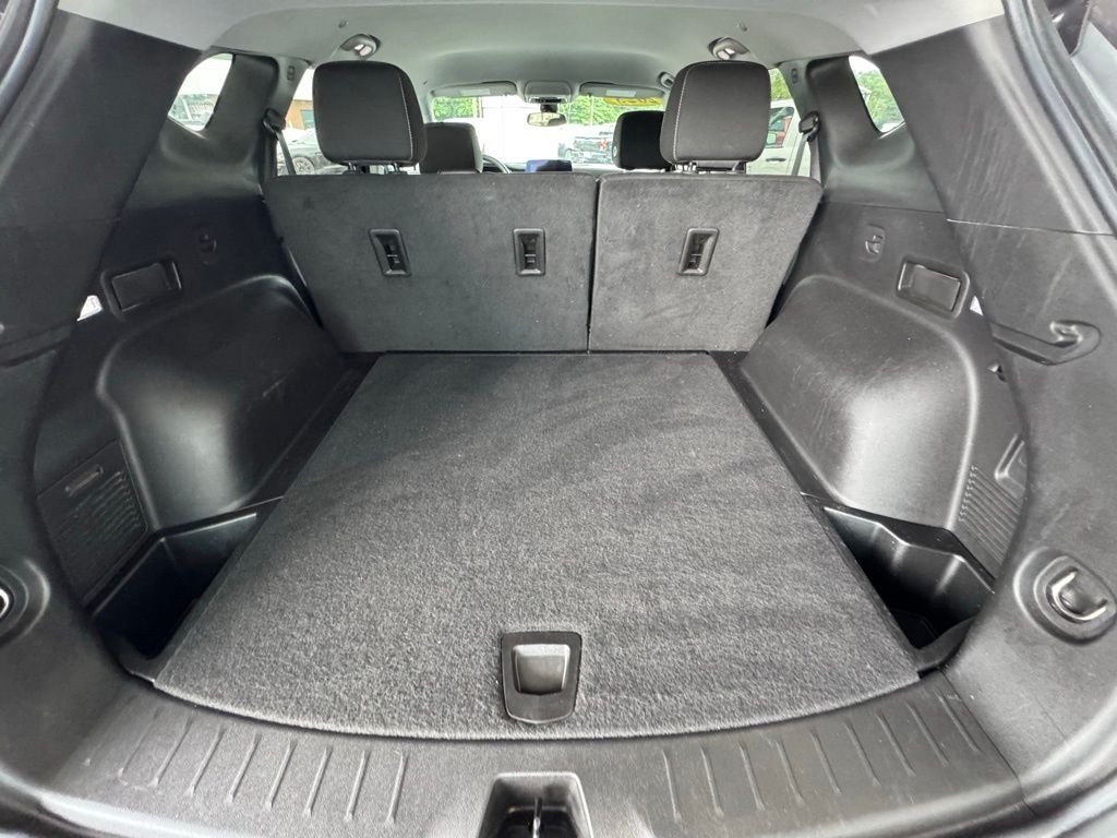 Used 2023 Gray Chevrolet LT image 10