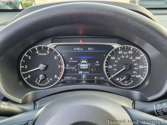 Used 2025 Red Nissan 2.5 SV image 17