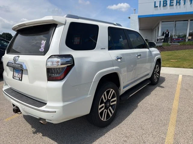 Used 2016 White Toyota  image 3