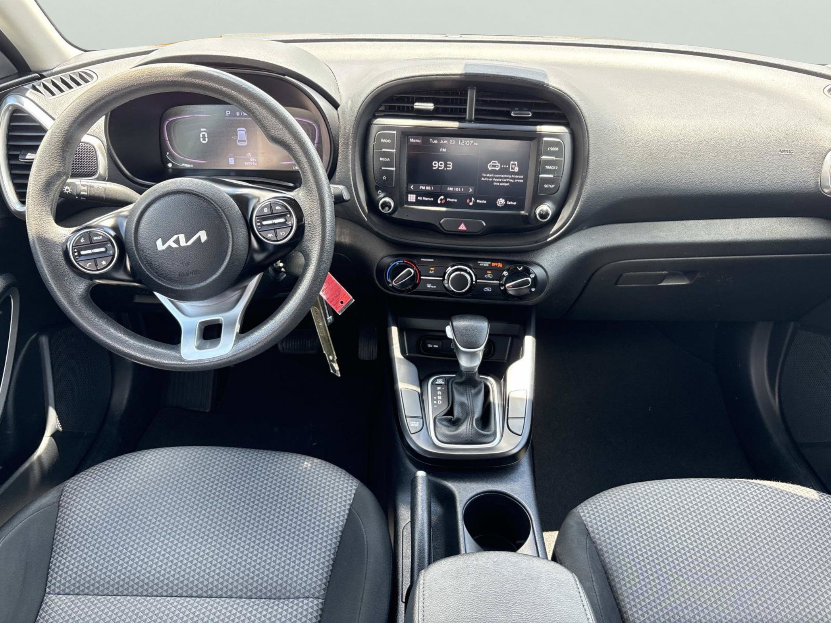 Used 2023 Snow White Pearl Kia LX image 12