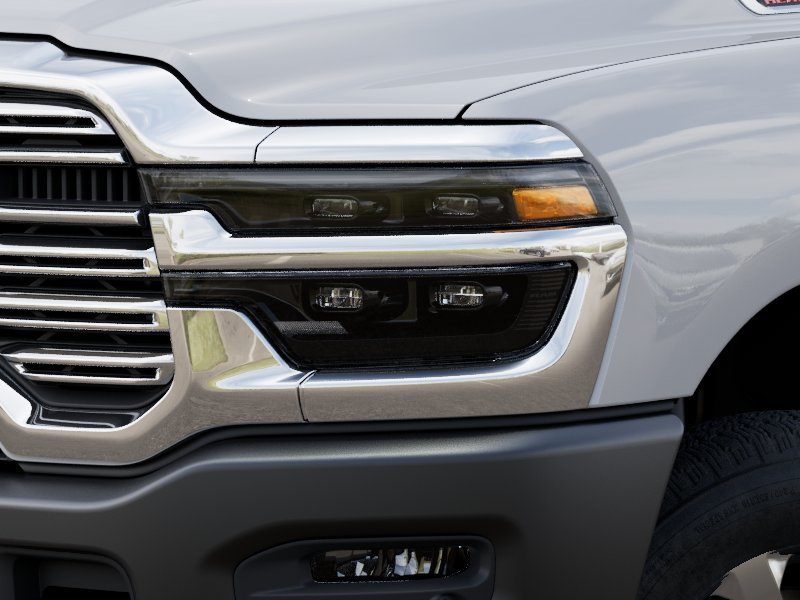 New 2025 Bright White Clear-Coat Exterior Paint RAM Laramie image 37