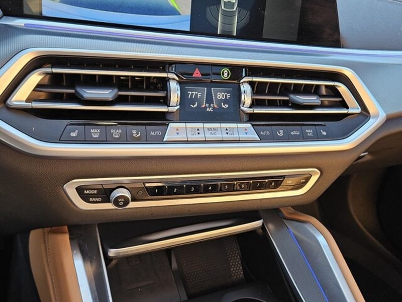 Used 2023 Mineral White Metallic BMW xDrive40i image 27