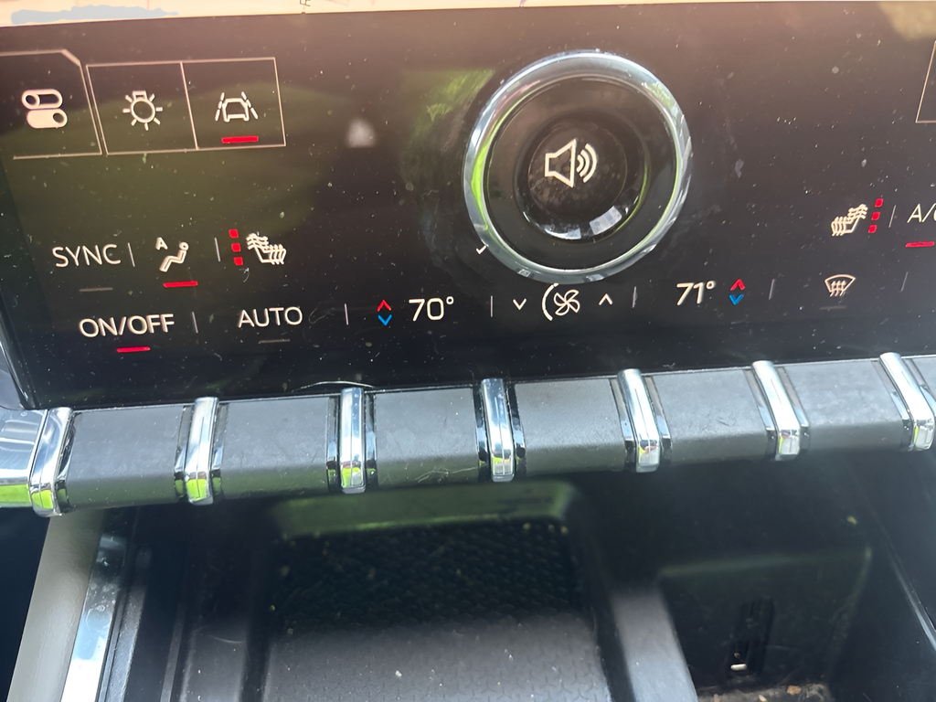 Certified Used 2025 Silver GMC Elevation image 33