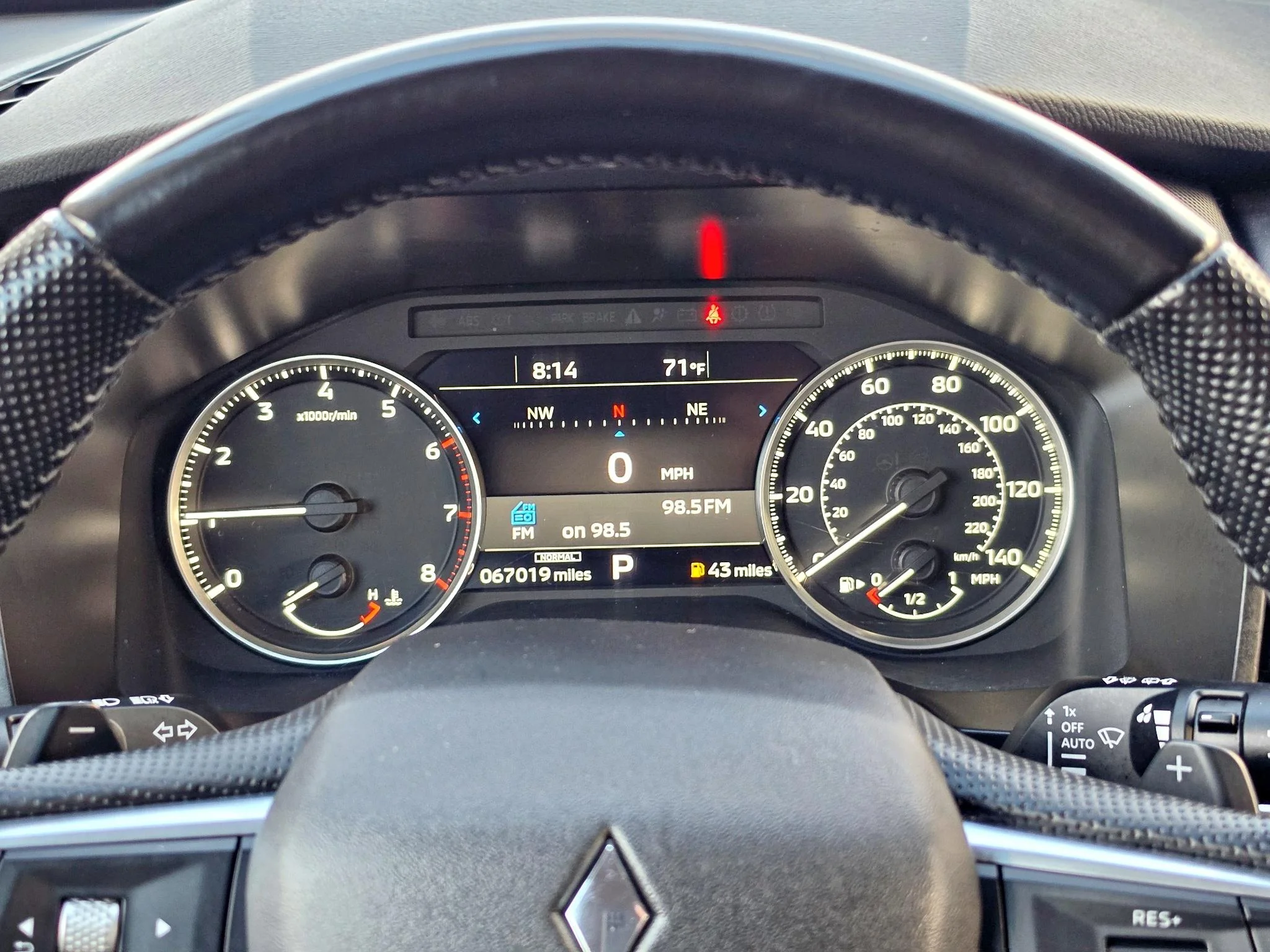 Used 2024 Cosmic Blue Metallic Mitsubishi SE image 13