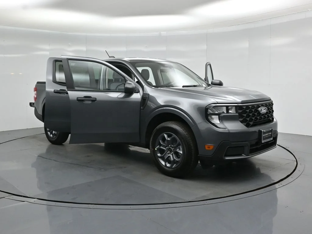New 2026 Carbonized Gray Metallic Ford XLT image 27