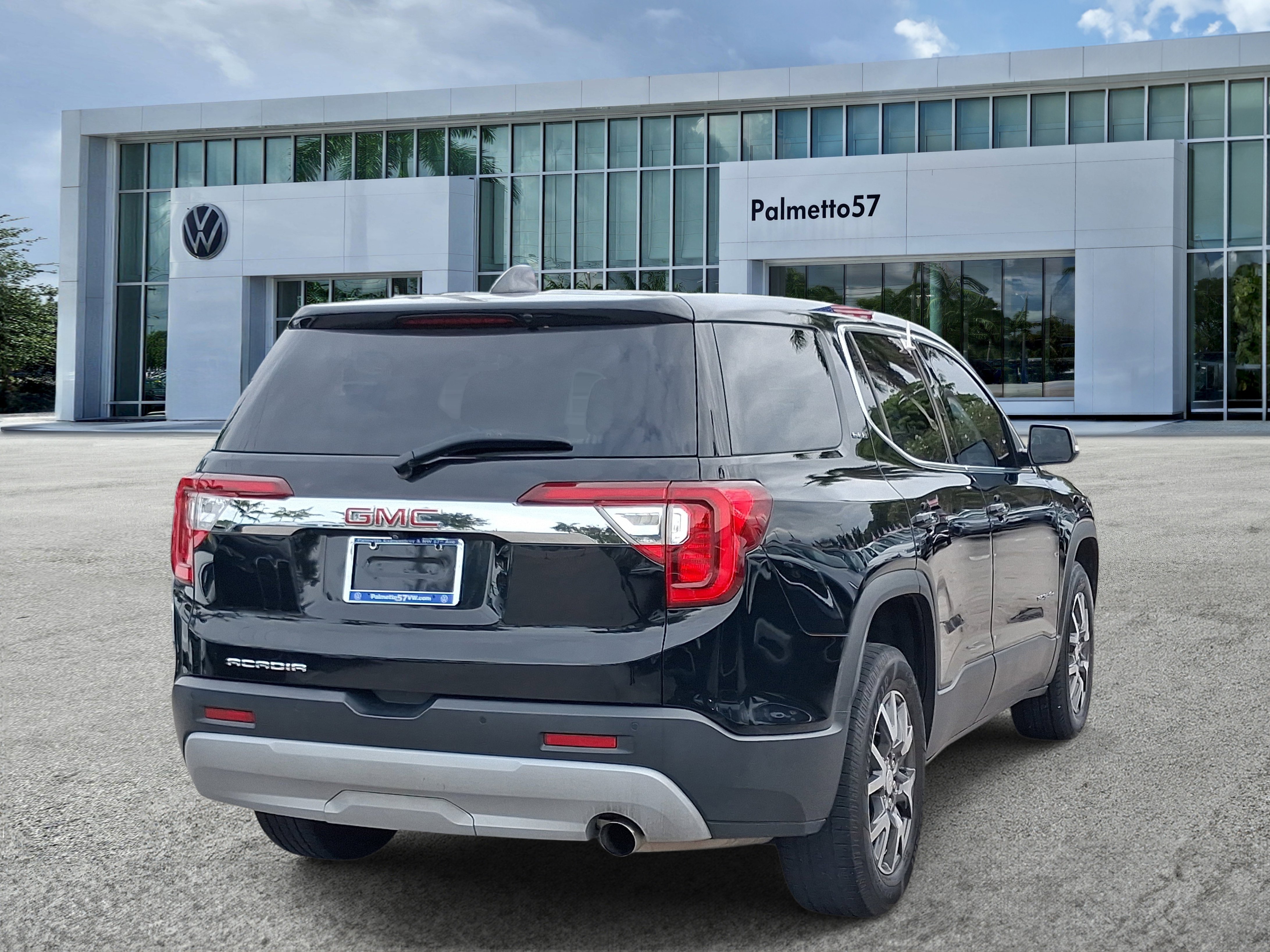 Used 2021 Black GMC SLE image 6