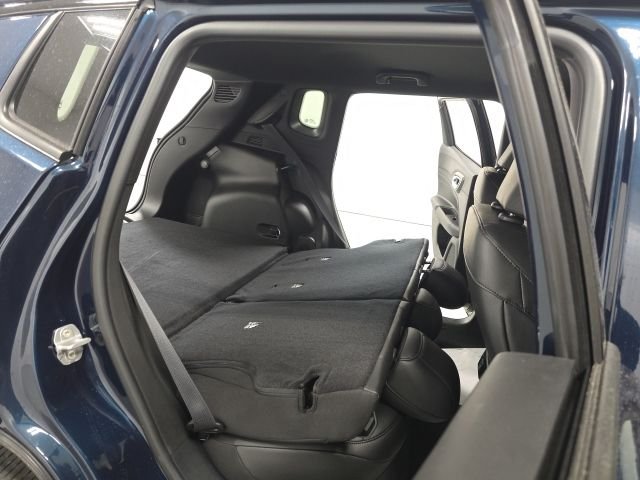 New 2026 Fathom Blue Pearl Coat Jeep Latitude image 22