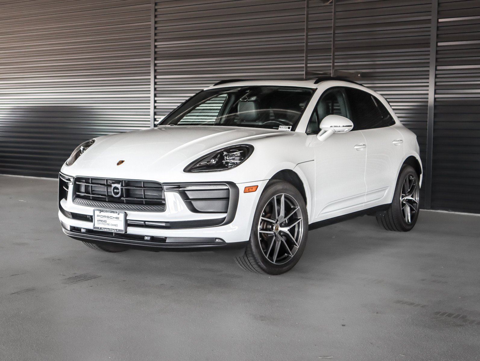 2026 Porsche Macan's photo