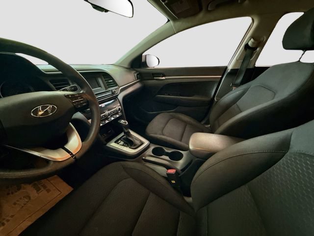 Used 2020 Fluid Metal Hyundai SE image 23