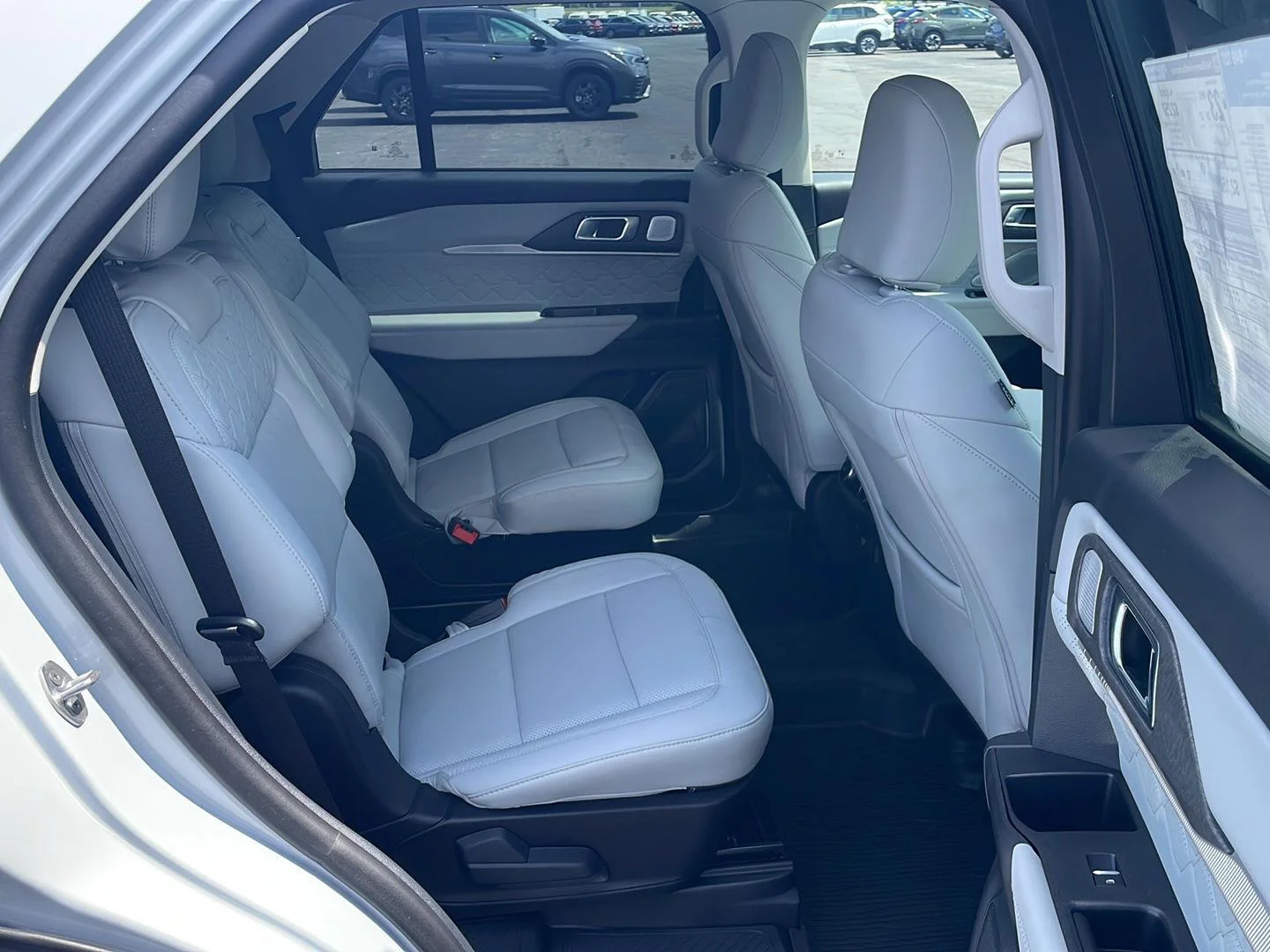 New 2026 Space White Metallic Ford Platinum image 26