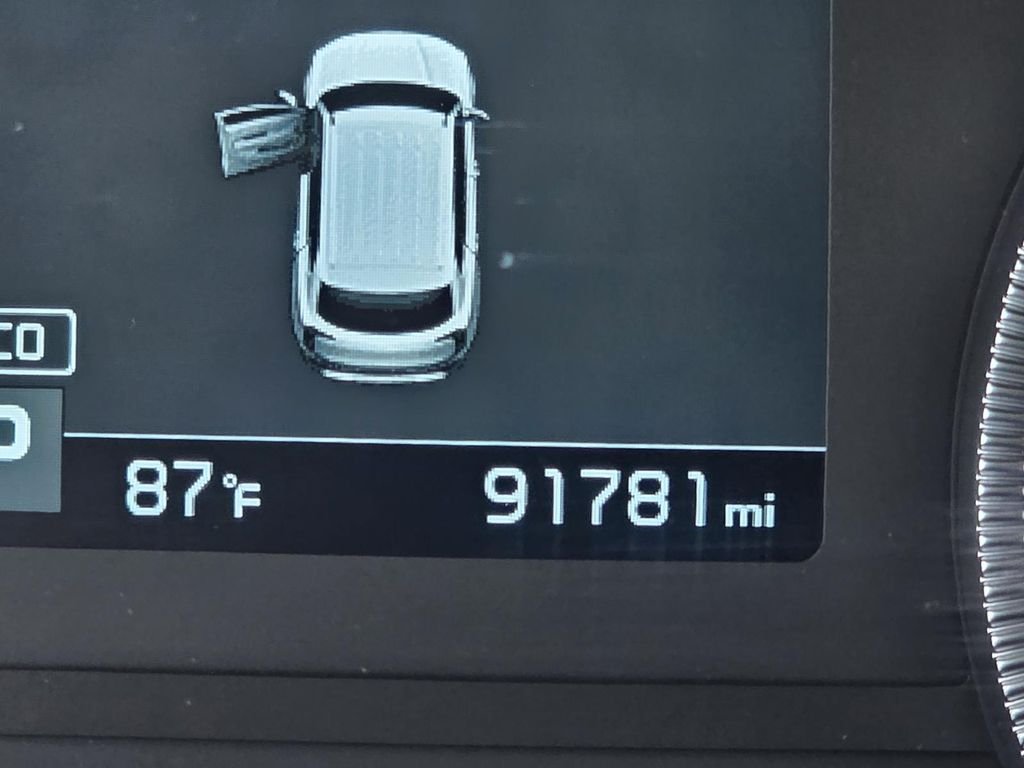 Used 2022 Purple Kia EX image 42