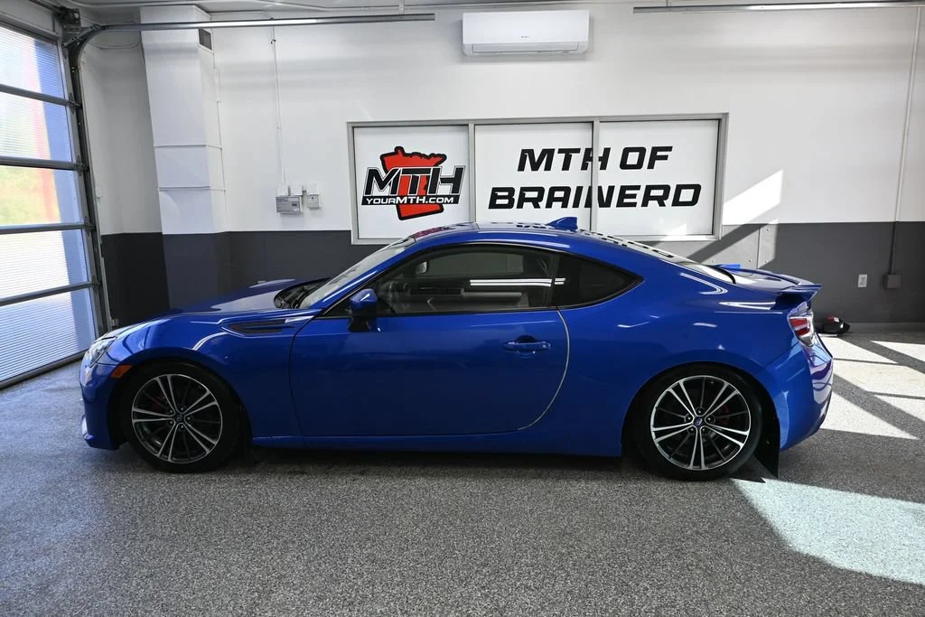 Used 2016 Blue Subaru Limited image 6