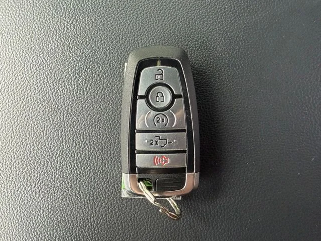 Used 2023 White Ford XLT image 30
