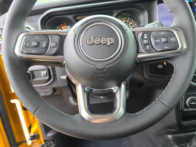 New 2026 Goldilocks Jeep Sahara image 38