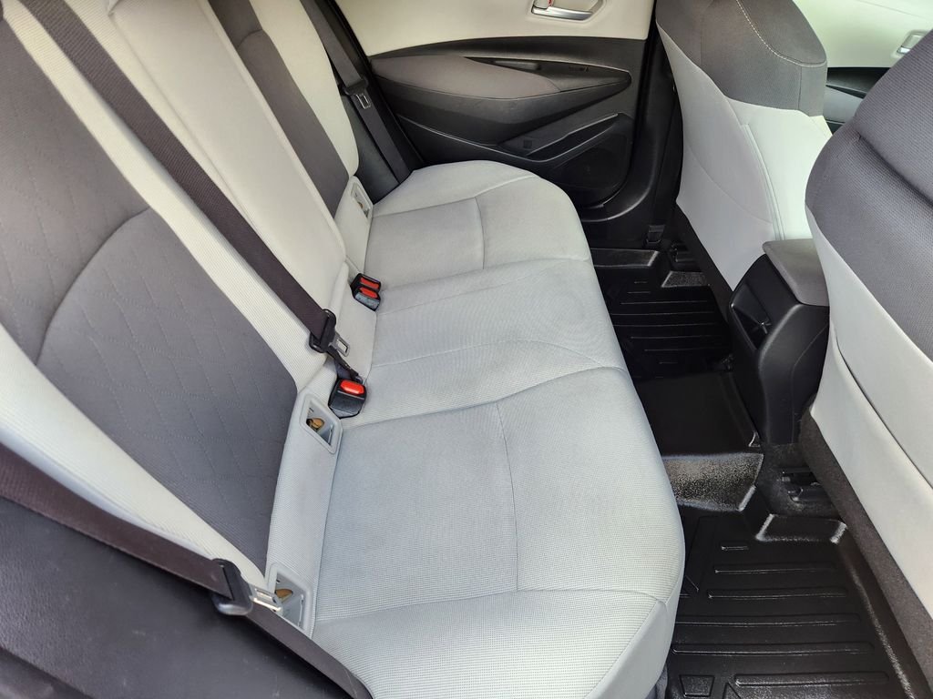 Used 2020 Barcelona Red Metallic Toyota LE image 27