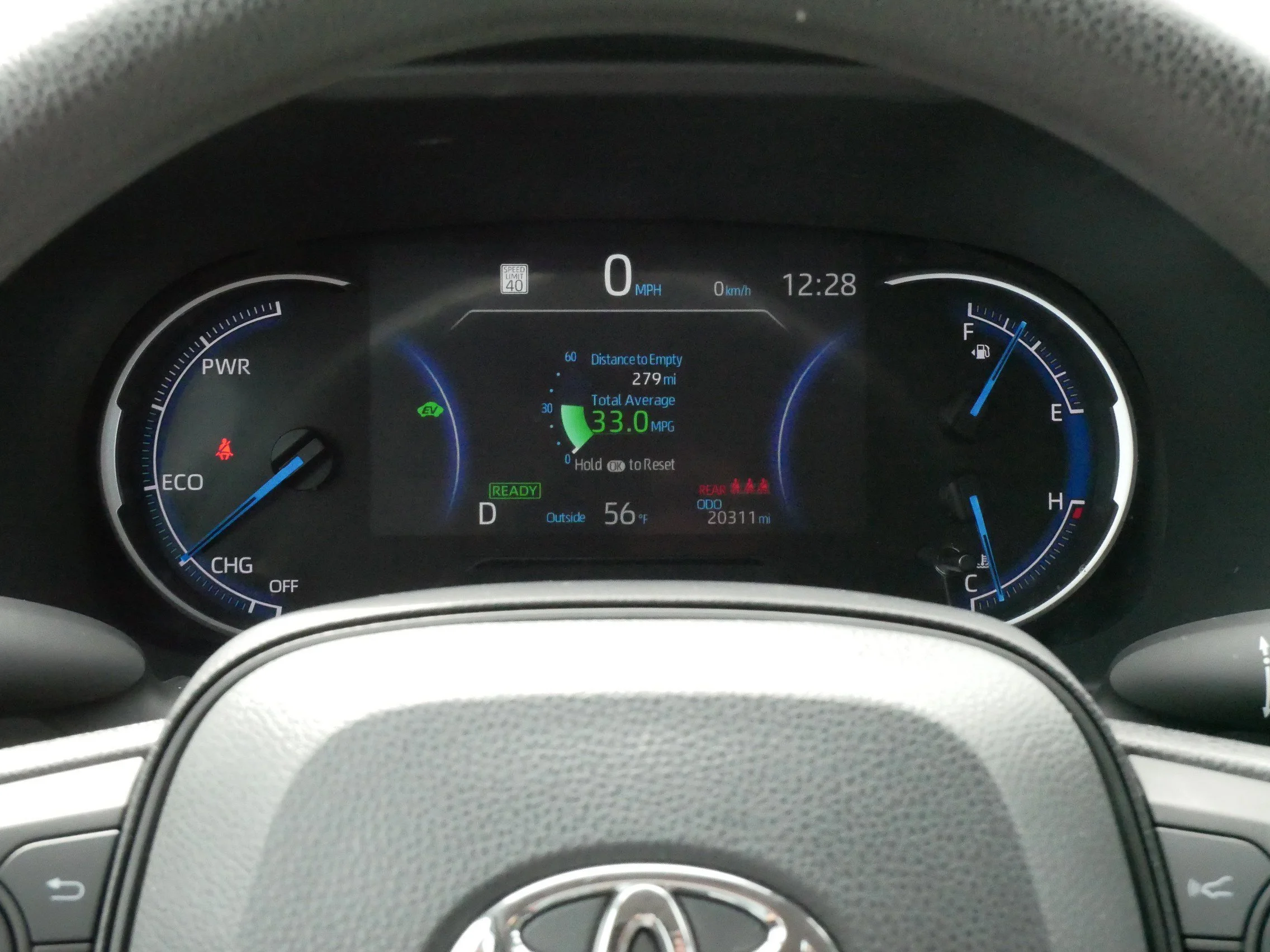 2025 Toyota RAV4 LE - Photo 21