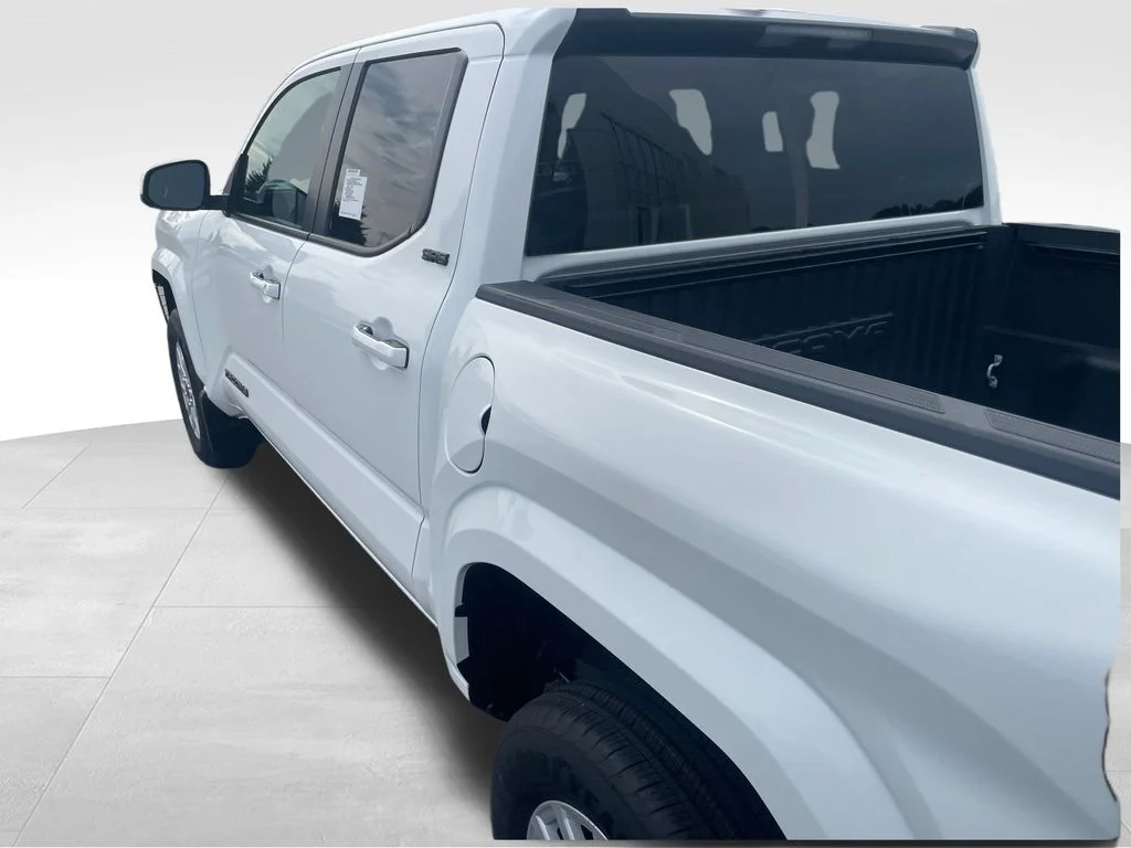 New 2026 Ice Cap Toyota  SR5 image 6