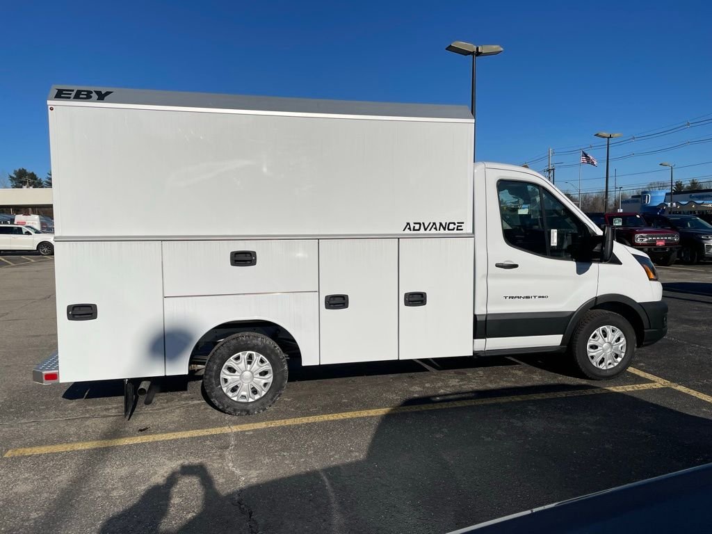 New 2026 Oxford White Ford Chassis Cab image 3