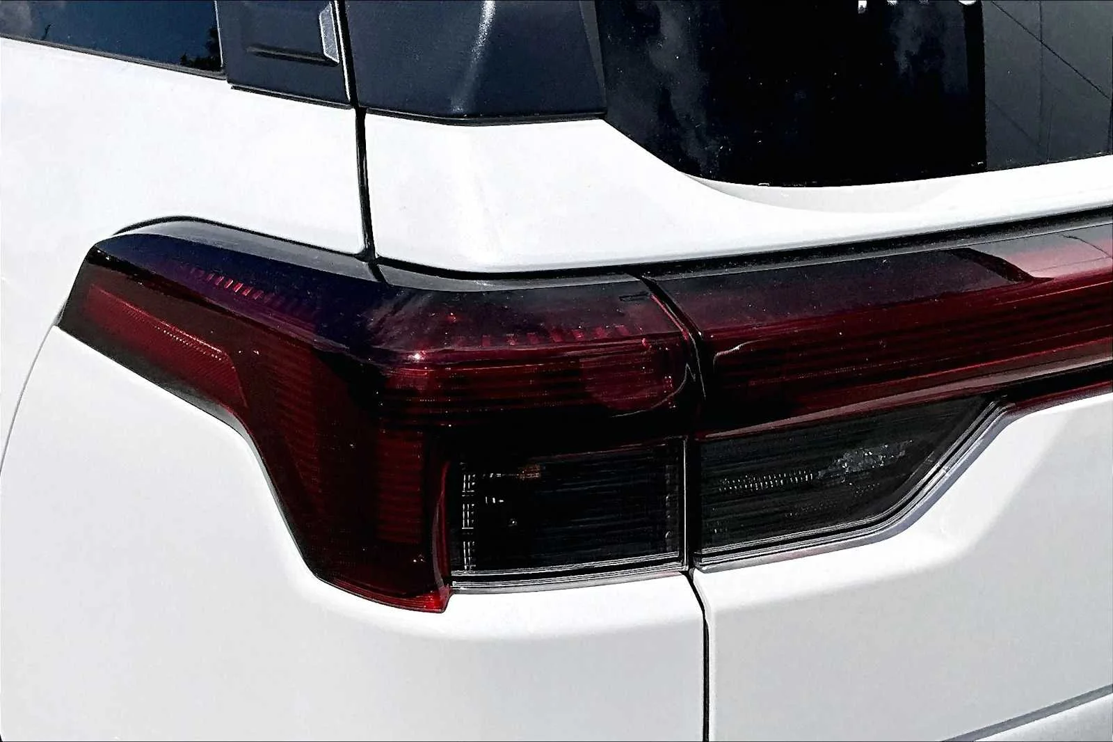 New 2026 Crystal White Pearl Subaru Premium image 15