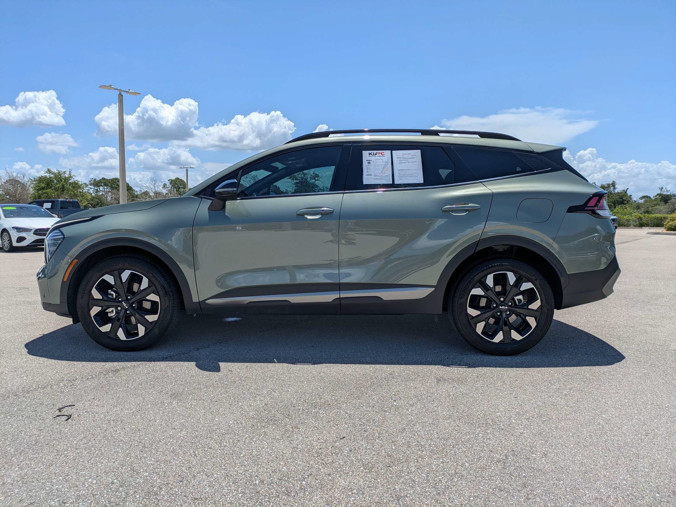 Certified Used 2024 Jungle Green Kia X-Line image 7