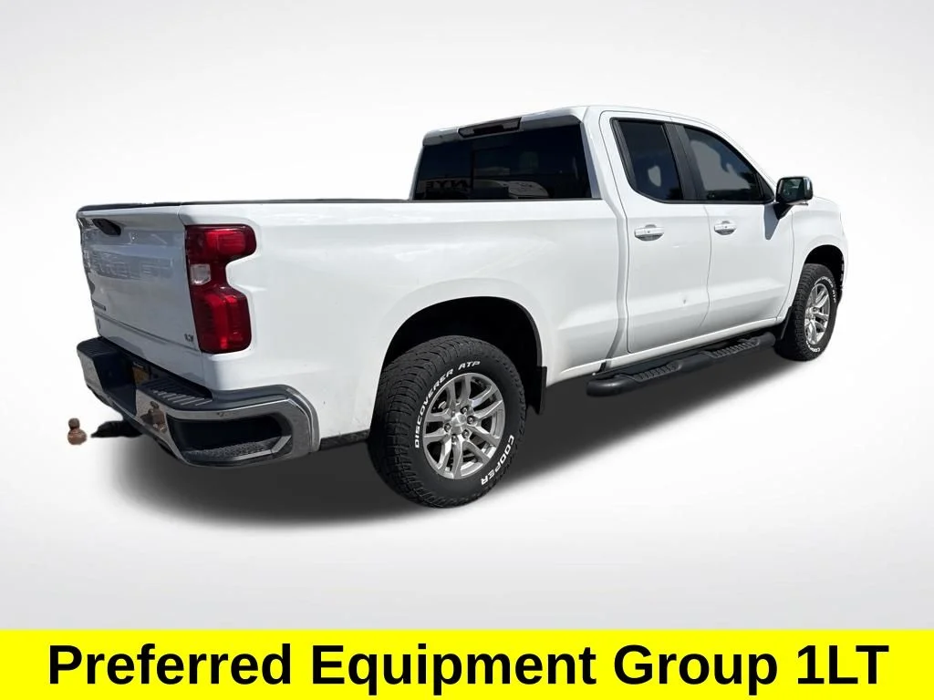 Used 2019 White Chevrolet LT image 3
