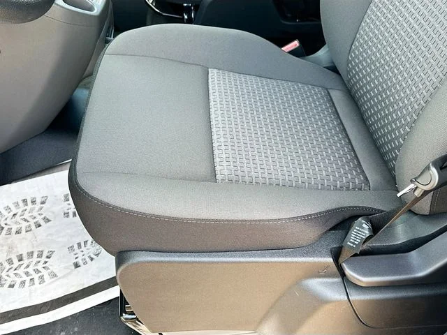 New 2025 Oxford White Ford Base image 14