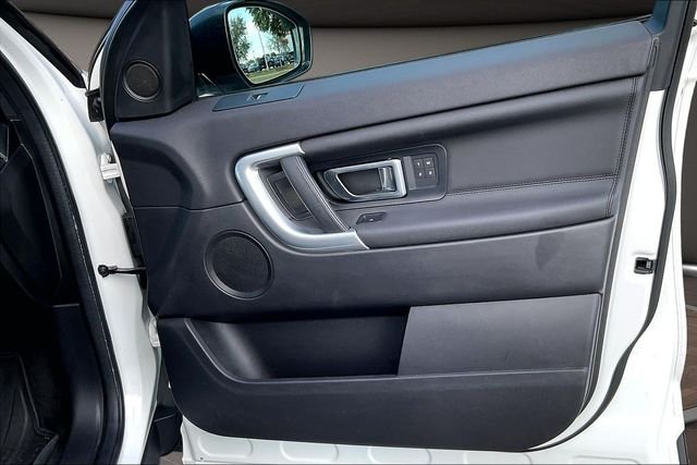 Used 2018  Land Rover HSE image 22