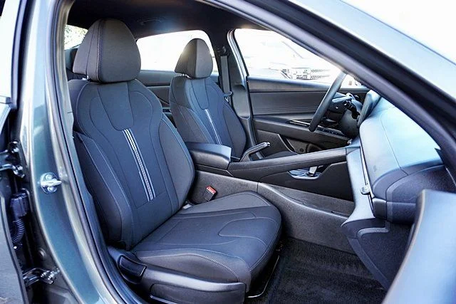 Used 2026 Gray Hyundai SEL Sport image 11