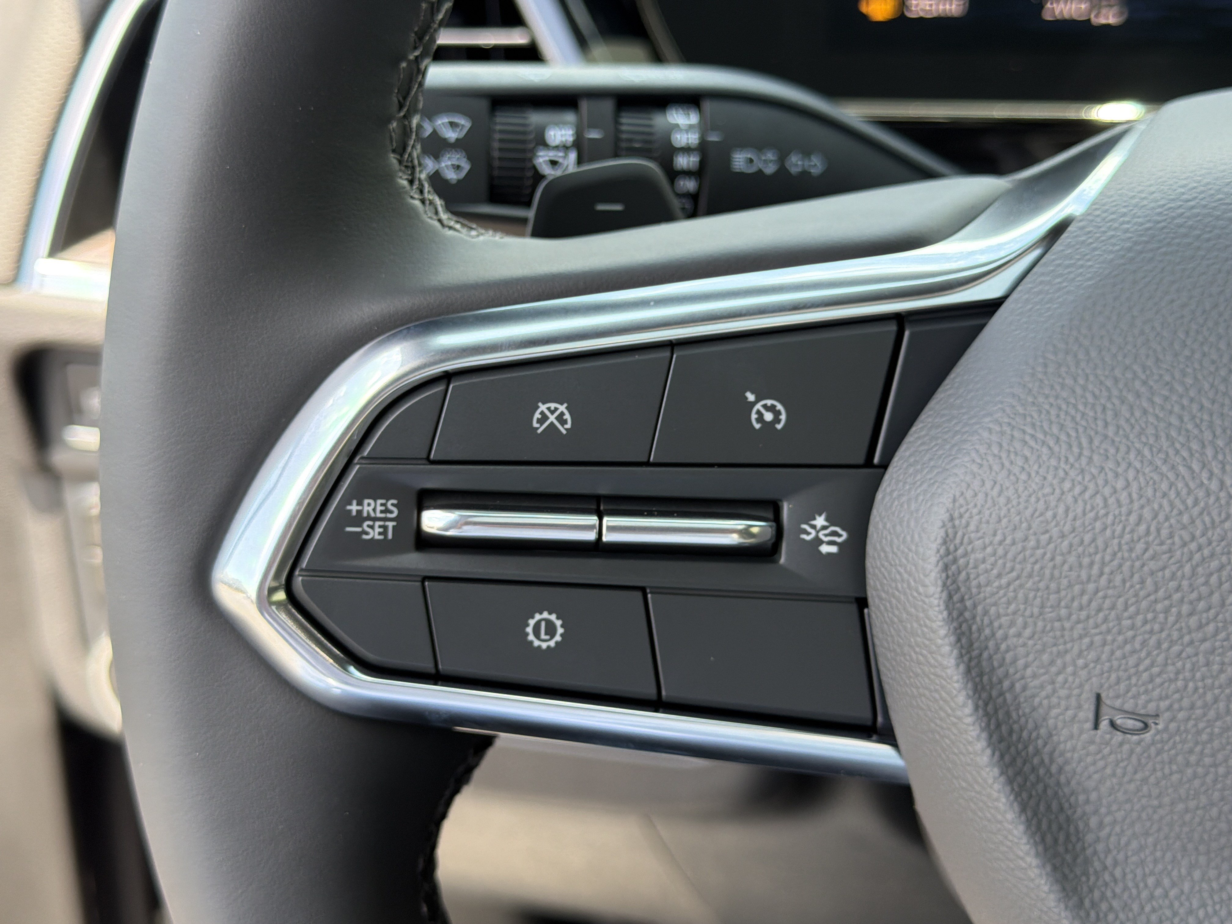 New 2026 Dark Ash Metallic Chevrolet Premier image 28
