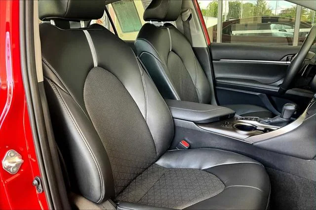 2024 Toyota Camry XSE - Photo 16