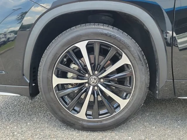 2022 Toyota Highlander XSE - Photo 12
