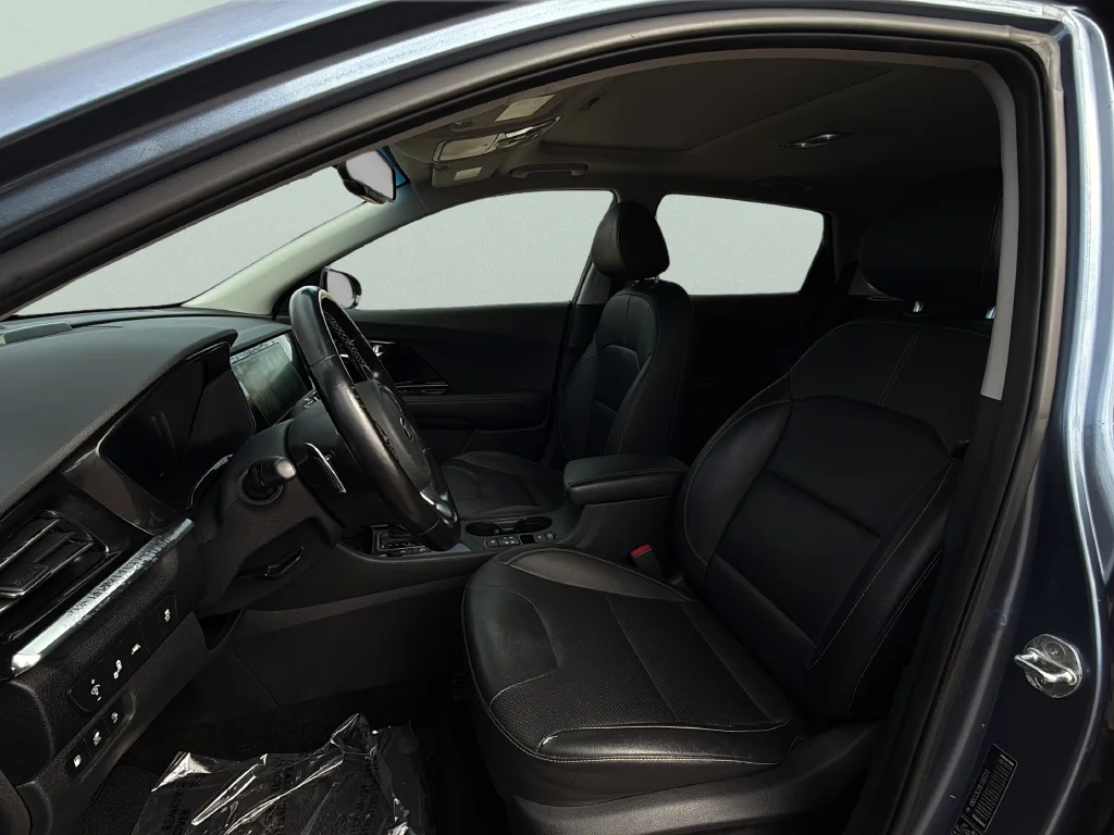 Used 2020 Horizon Blue Kia EX Premium image 26