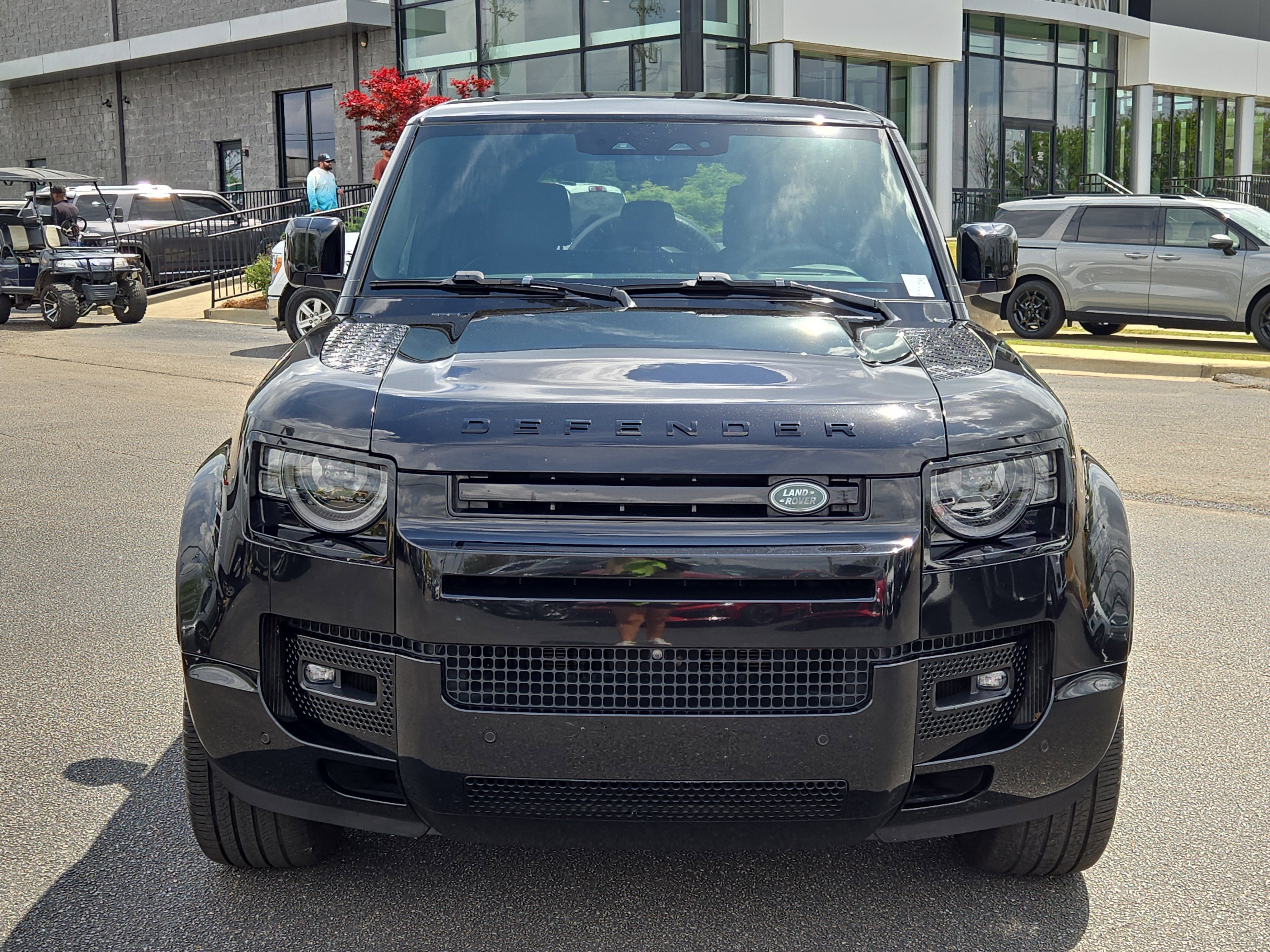 Used 2023 Black Land Rover V8 image 3