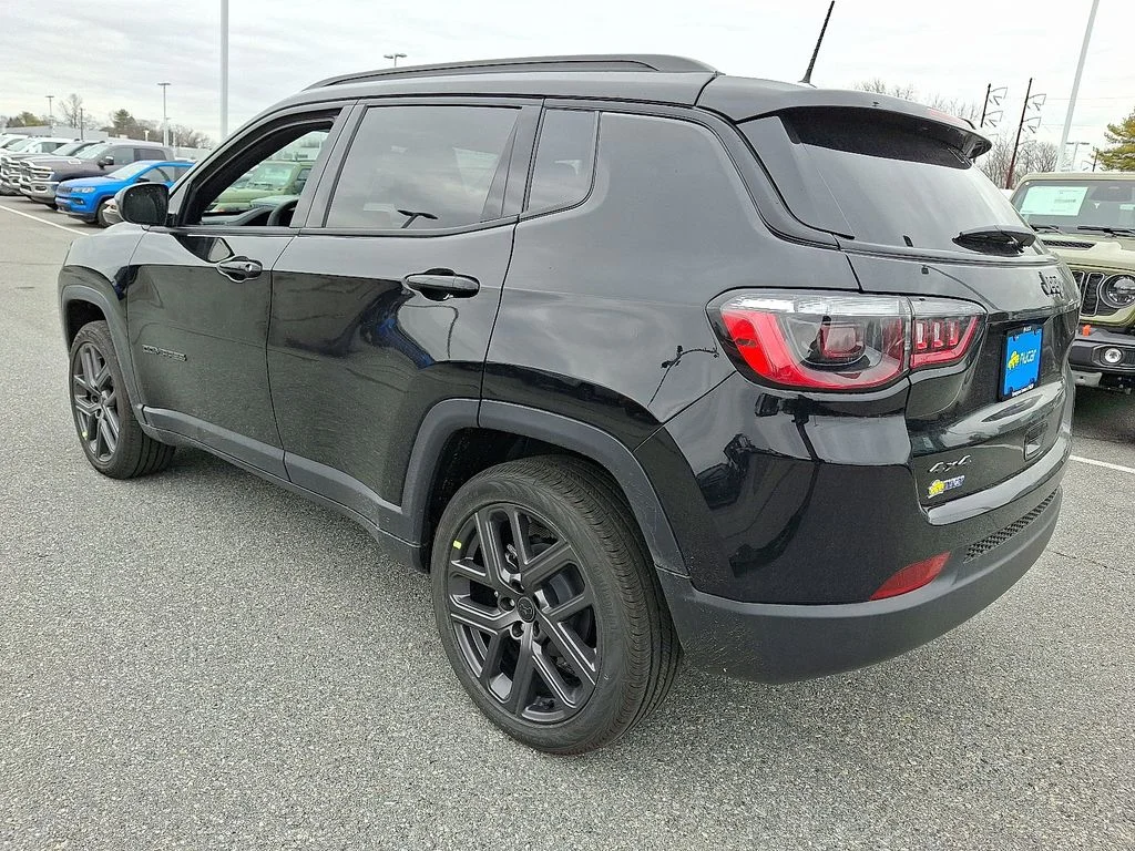 New 2026 Black Jeep Latitude image 3