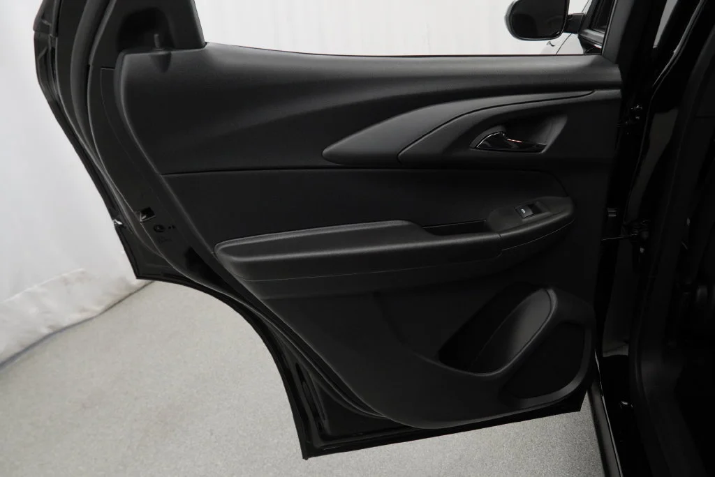 New 2026 Mosaic Black Metallic Chevrolet LT image 31