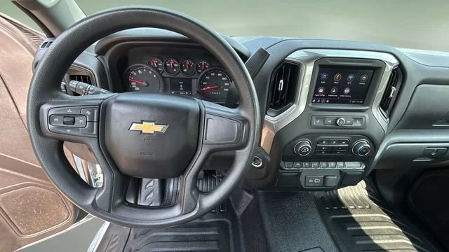 Used 2025 Summit White Chevrolet WT image 10