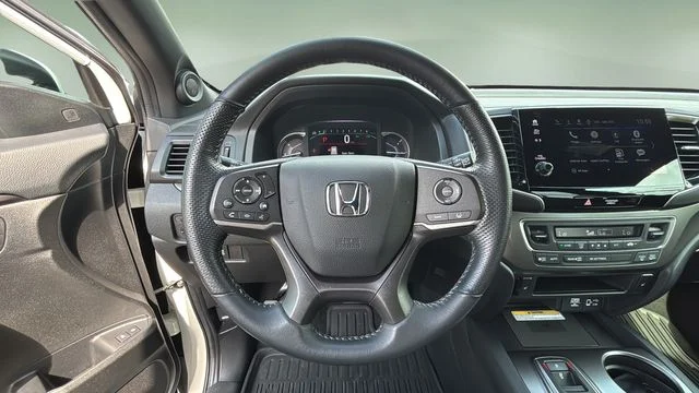 Used 2022  Honda EX-L image 12