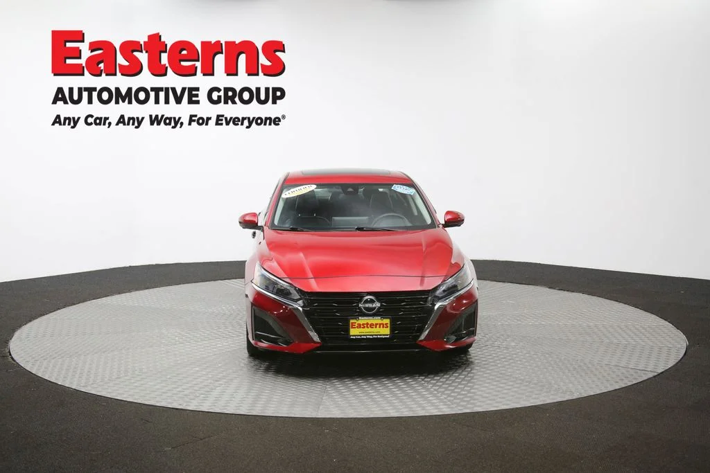 Used 2023 Red Nissan 2.5 SL image 52