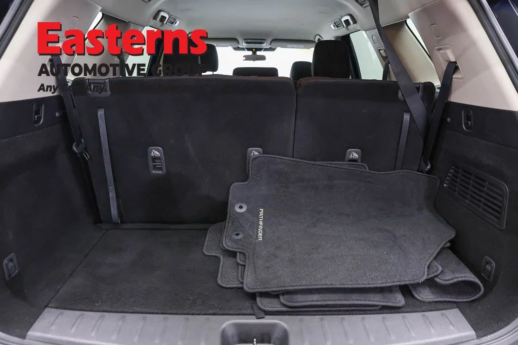 Used 2023 Blue Nissan SV image 9
