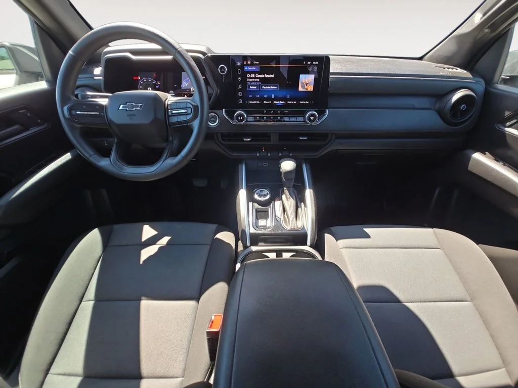 Used 2025 White Chevrolet Trail Boss image 14