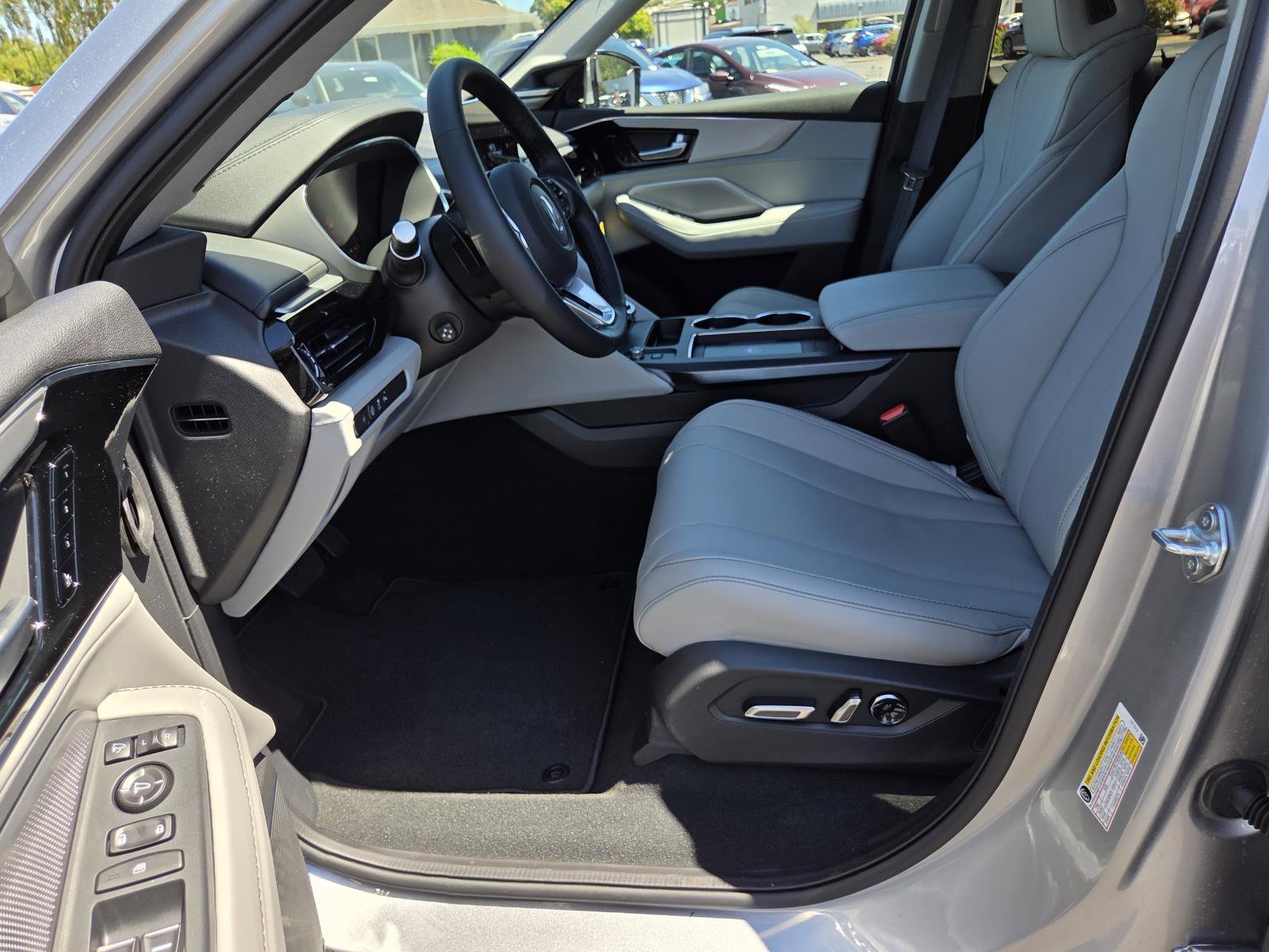 New 2026 Solar Silver Metallic Acura w/Technology Package AWD image 14