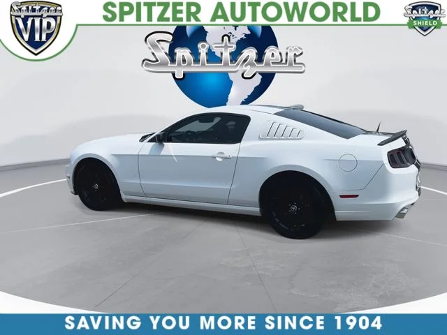 Used 2014 White Ford V6 image 7