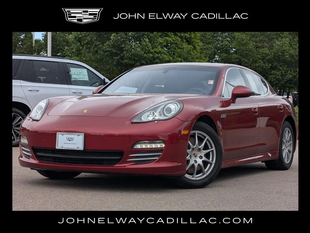 2010 Porsche Panamera 4S's photo