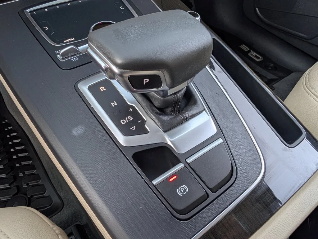 Used 2018 White Audi 2.0T image 30